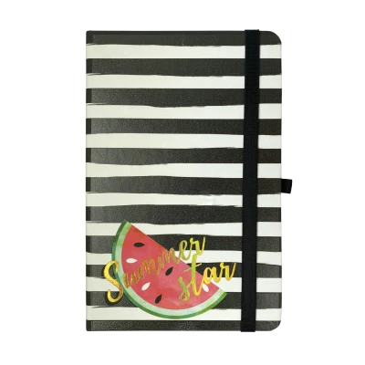 Книжка записна TRENDY, на гумці, 136х207мм, 96 арк., кліт., офсет крем., тв.лам.обкл., чорна, BM.255111-01